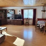 Plaun Grond Apartment *