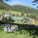 Plaun Grond Apartment Tschierv